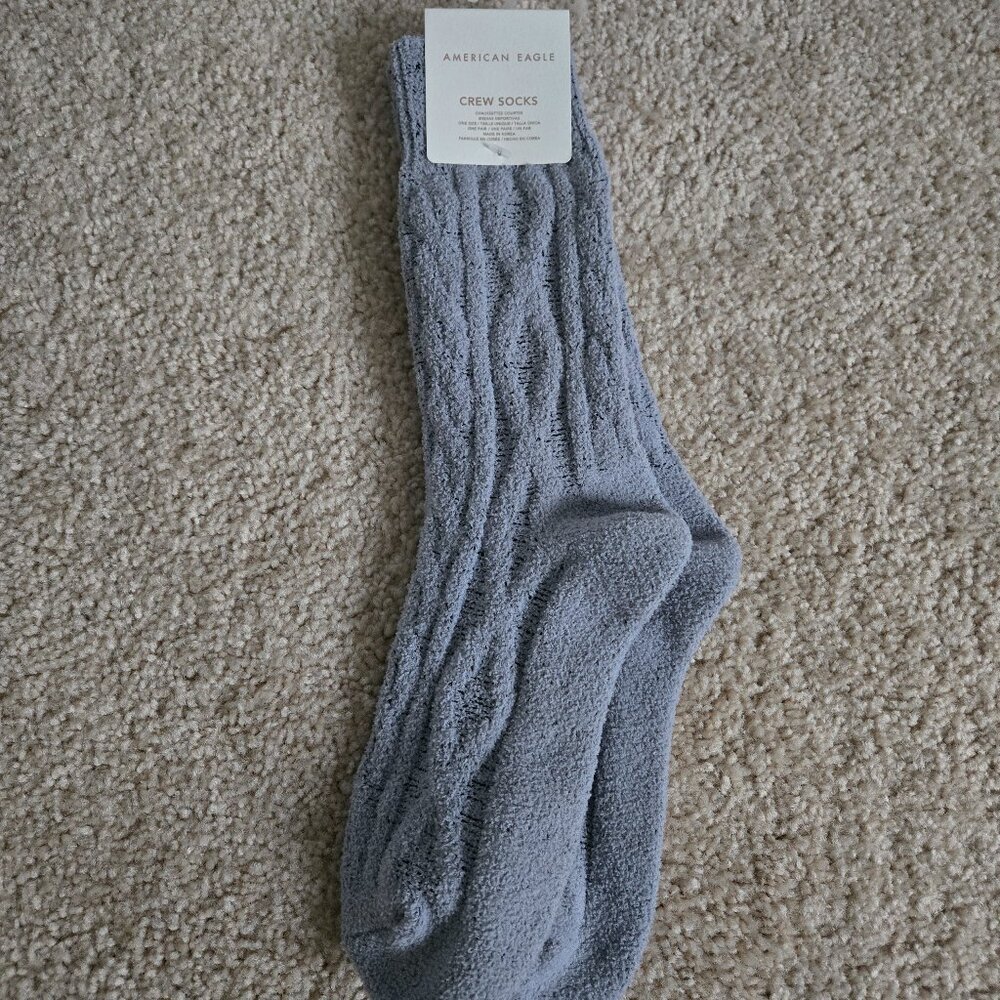 American Eagle crew socks